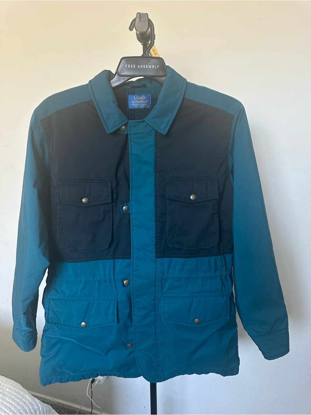Vintage LOBO by Pendleton
Two-Tone Utility Jacket in
Great External Condition!